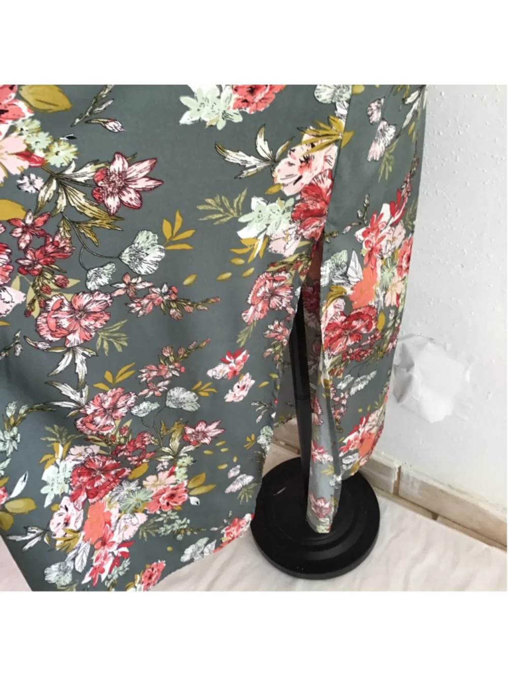 Band of the Free Women Elegant Green Floral Spaghetti Straps Maxi Dress M